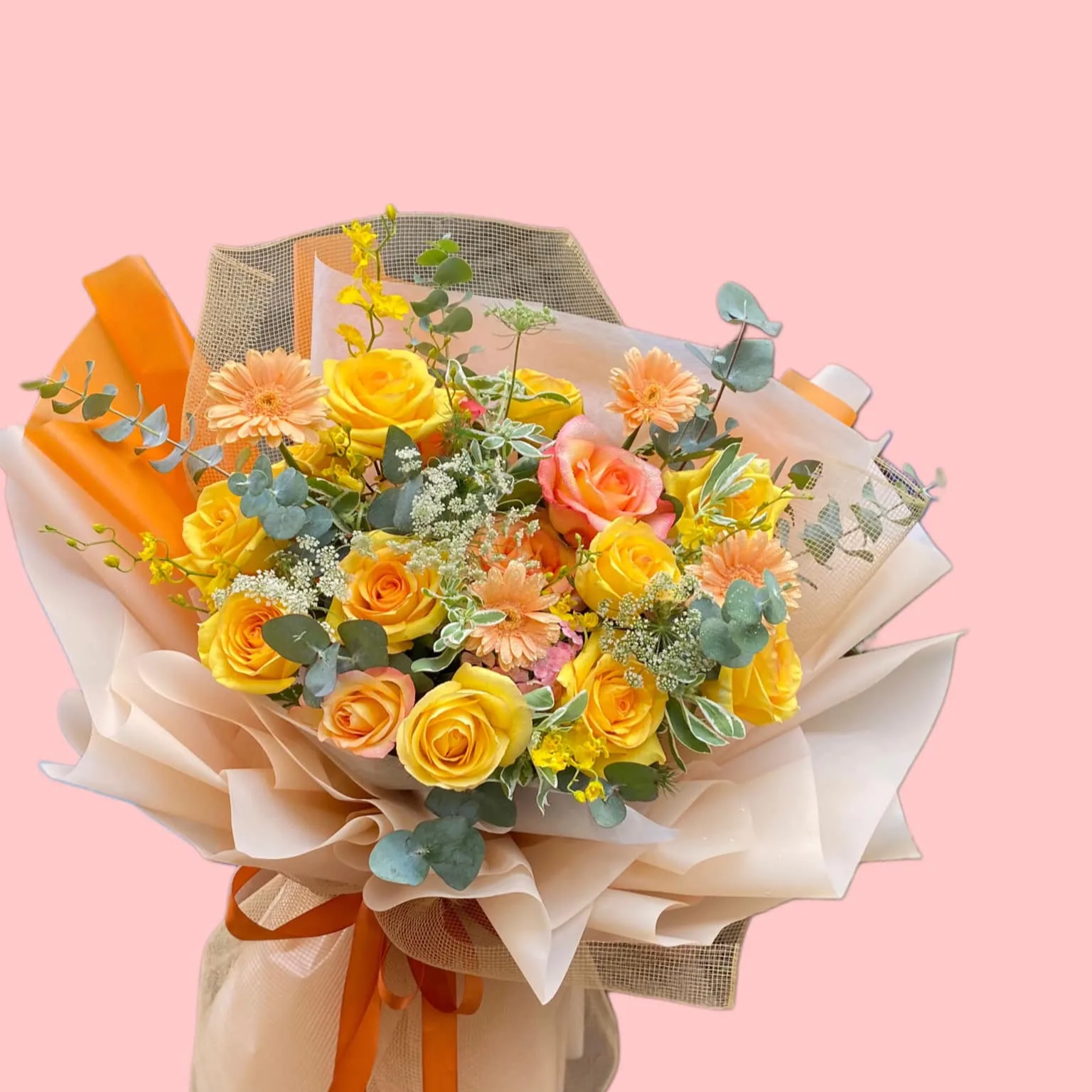 Bó hoa tặng sinh nhật, chúc mừng tone vàng rực rỡ